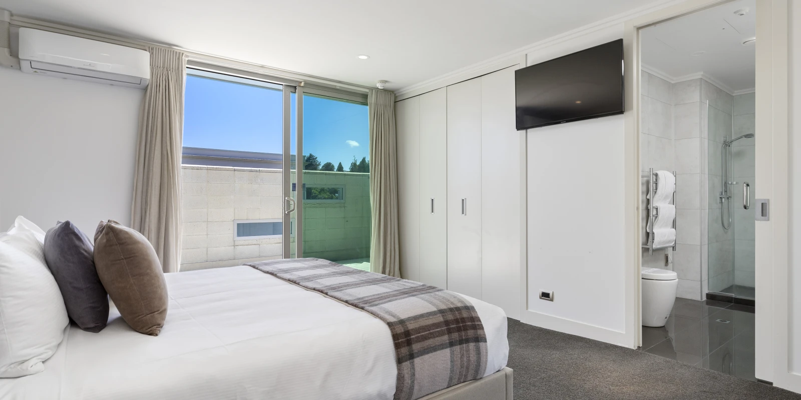 sacred waters penthouse a - 11